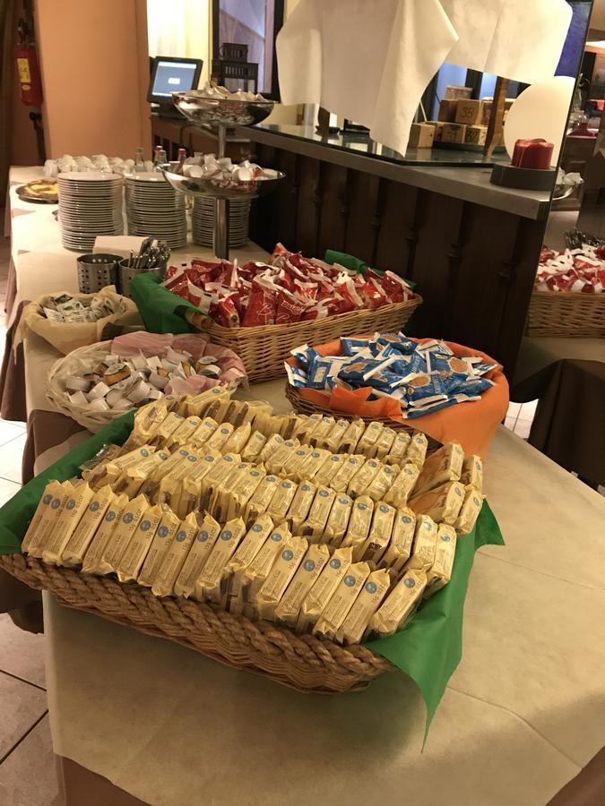 Hotel Ristorante Il Boschetto Città di Castello Extérieur photo